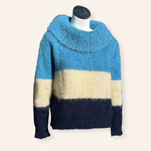 1960s Mohair Color Block Pullover | Blue White | Small | Exaggerated Turtleneck - Picture 2 of 5